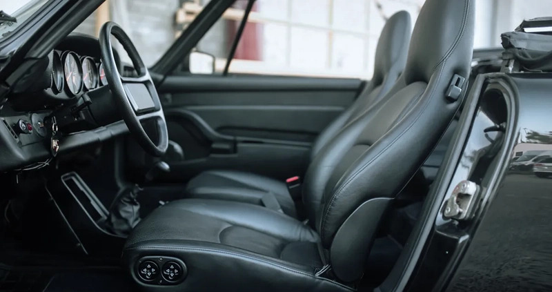 Porsche 911 cena 290000 przebieg: 192000, rok produkcji 1982 z Kutno małe 596